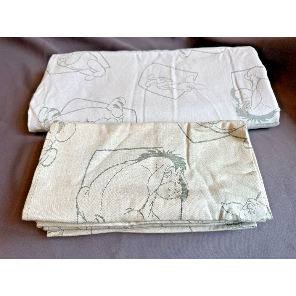 Vtg Disney 100 Acre Wood Winnie the Pooh‎ Friends Sage Green Table Cloth Napkins